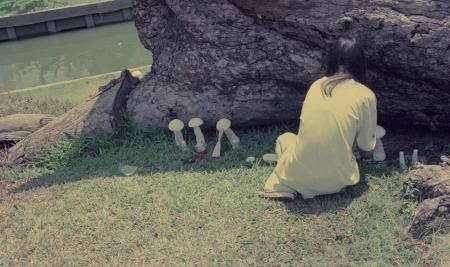 Parasites of Life — Preparation (Set of 5 Photographs)